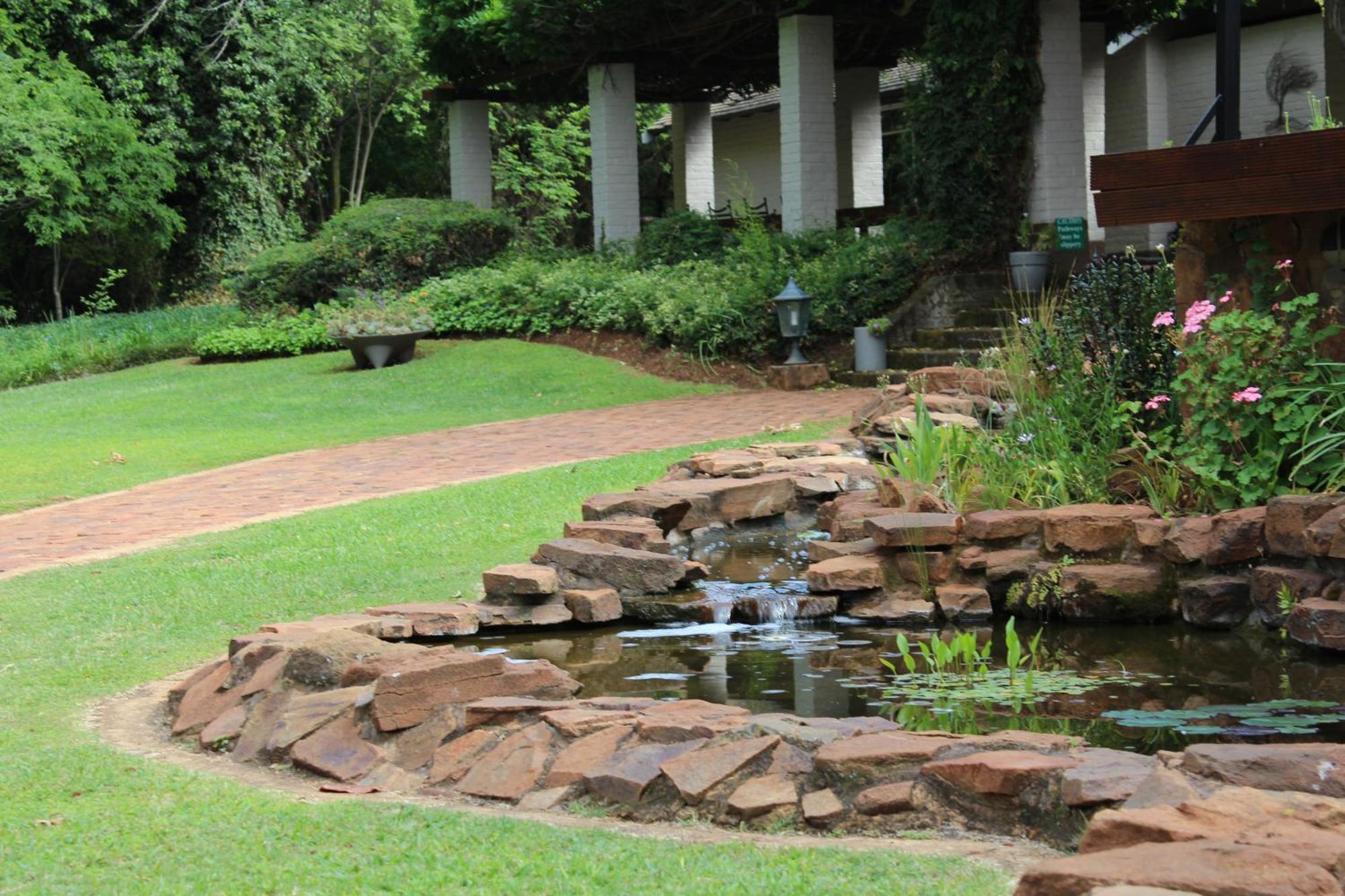 Villa Whispering Pines Country Estate Magaliesburg Exterior foto